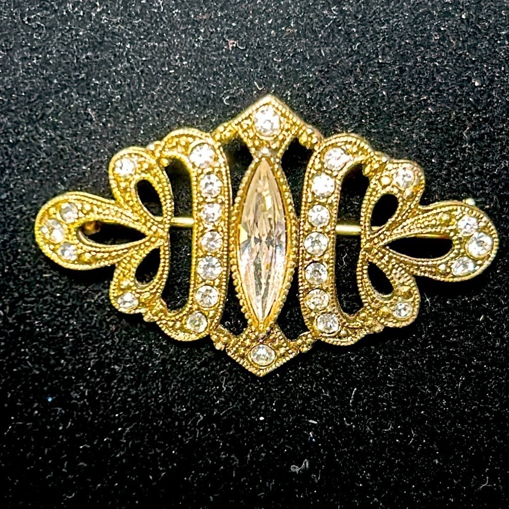 🍒Vintage Victorian Brooch🍒